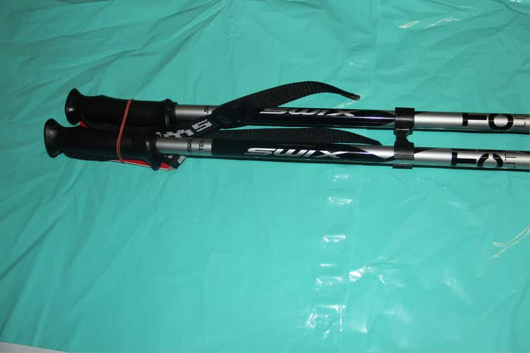 NEW SWIX 50"/ 125cm Ski poles adult downhill/alpine Aluminum   Pair with baskets 2022 model techlite