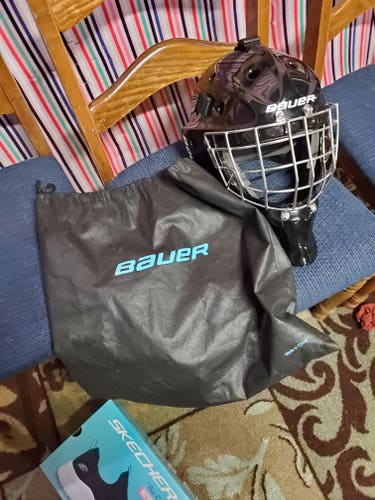 Used Senior Bauer 940x profile Goalie Mask Pro Stock