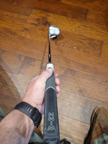 Men's Used Odyssey Right Handed Mallet 2 Ball Putter 34"