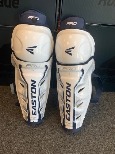 Brand New Easton Pro Stock Pro 10 Shin Pads Size 14