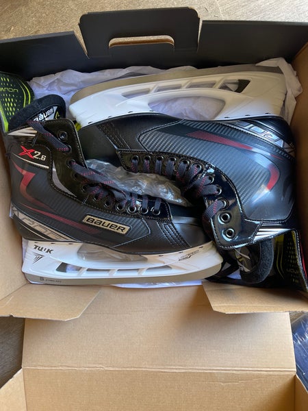 Senior Bauer Regular Width Size 11 Vapor X2.6 Hockey Skates