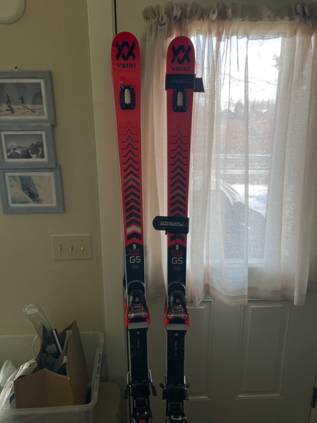 Used Men's 2021 Volkl Racing Racetiger GS Skis With Bindings Max Din 18