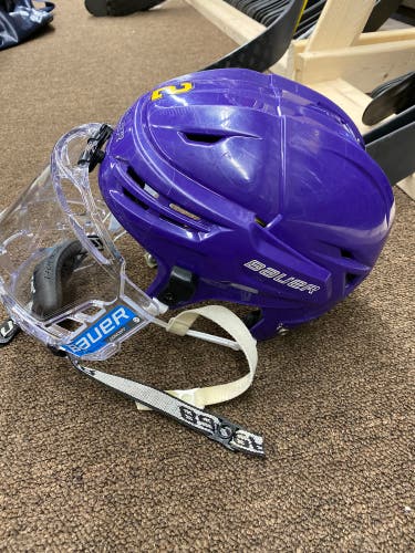 Used Medium Bauer Re-Akt 95 Helmet Item#MNKH2
