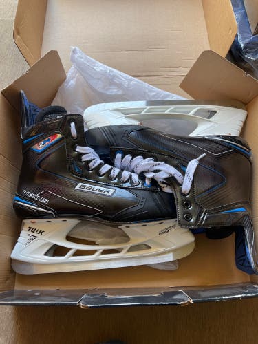 Senior Bauer Regular Width  Size 11 Nexus 2N Hockey Skates