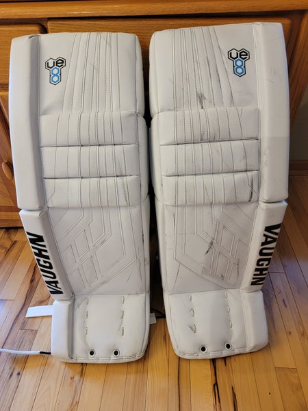 Used 33" Vaughn Velocity VE8 Pro Carbon Goalie Leg Pads Pro Stock