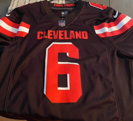 Brown Used Large Nike Jersey