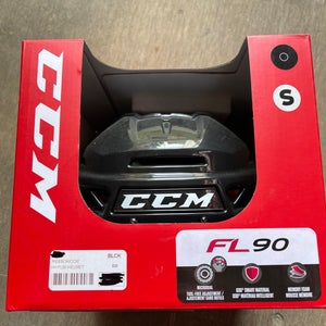 New Small CCM  FL90 Helmet