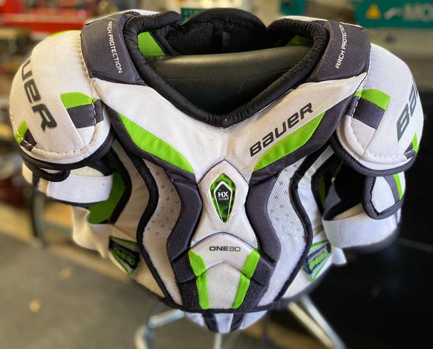 Bauer Supreme One80 Junior Shoulder Pads