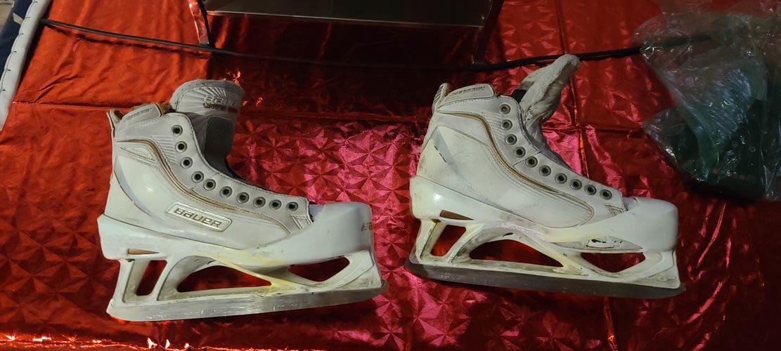 Senior Used Bauer Supreme One100LE Hockey Goalie Skates Regular Width Size 8.5