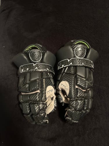Used Player's Maverik 11" M3 Lacrosse Gloves