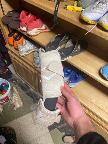 Used Senior EvoShield Shin Guards