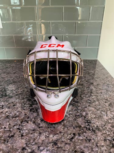 CCM Axis A1.5 Youth Certified Straight Bar Goalie Mask