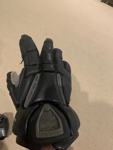 Used Maverik 13" Rome RX3 Lacrosse Gloves