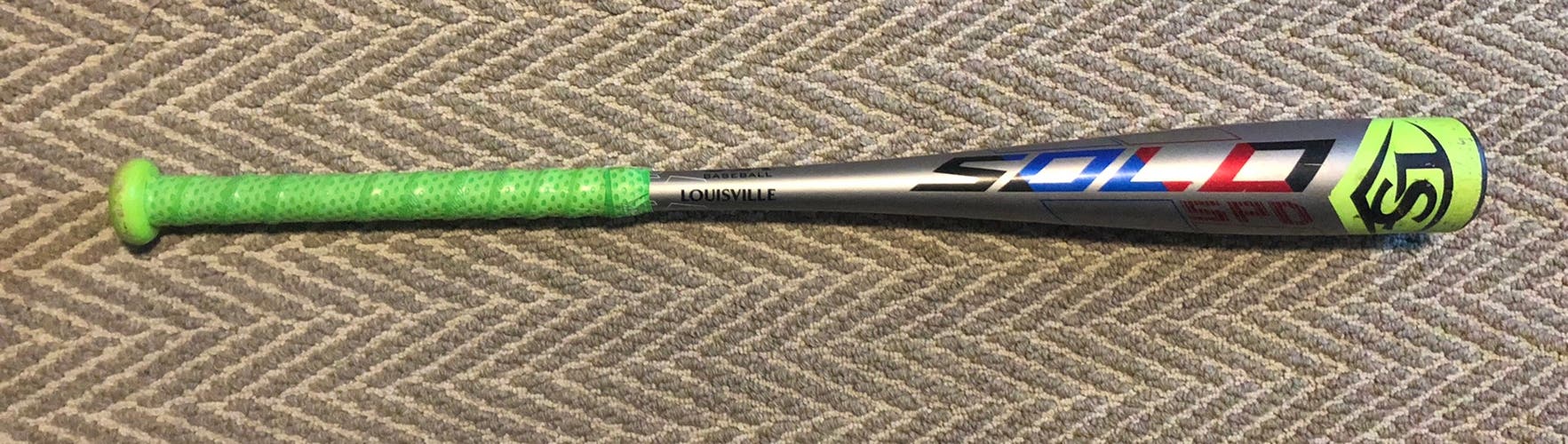 Louisville Slugger (-13) 15 oz 28" Solo - NEW GRIP