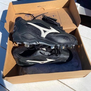 Black Men's Size 6.5 (Women's 7.5) Low Cut