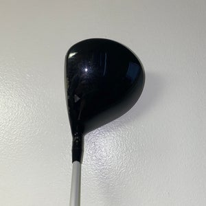Men's Right Handed Extra Stiff Flex 9.5 Loft 915D3 Driver