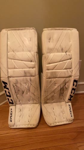 Used 33" CCM Eflex 5 Goalie Leg Pads