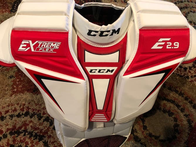 New CCM Extreme Flex E2.9 Intermediate Large Goalie Chest Protector