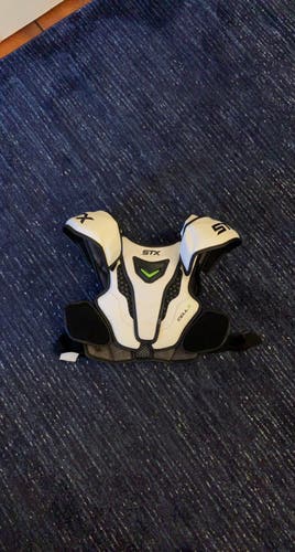 STX Cell IV Shoulder Pads - White (Barley Warn)