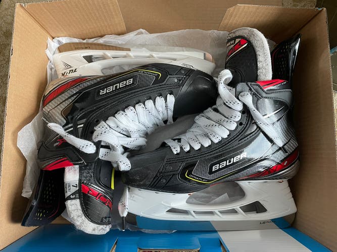 Bauer Vapor 2X Pro Skates - Sz 7 Fit 3