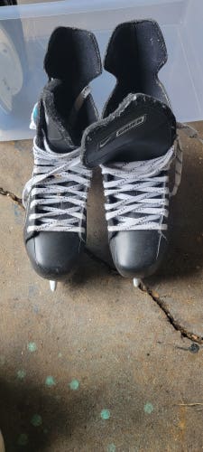 Senior Used Bauer Supreme Select Hockey Skates Size 10
