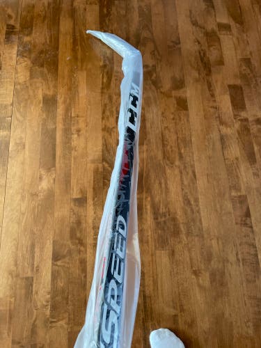 Intermediate Right Handed Toe Pattern JetSpeed Hockey Stick