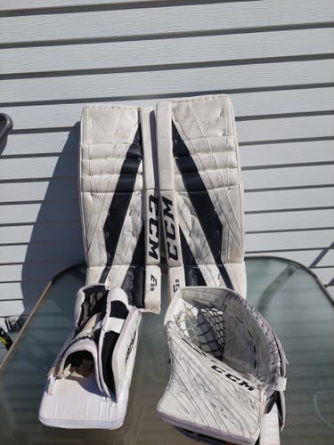 Used 30" CCM Regular Extreme Flex 3.9 Goalie Full Set