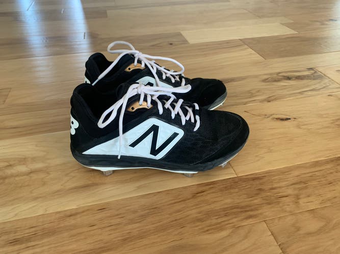 Black Men's Metal New Balance 3000v4