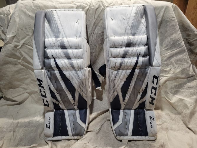Used CCM Extreme Flex 4.9 Goalie Leg Pads 32" +1