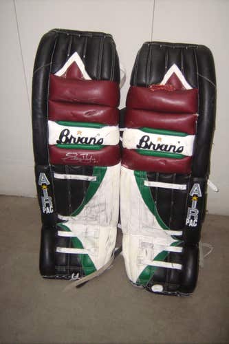 Phoenix Coyotes goalie Sean Burke game-worn Brian's leg pads (2000-2001 season)