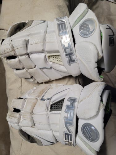 Used Player's Maverik M4 Lacrosse Gloves 13"