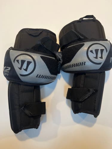 Used Junior Warrior Ritual RX\2 Knee Protectors