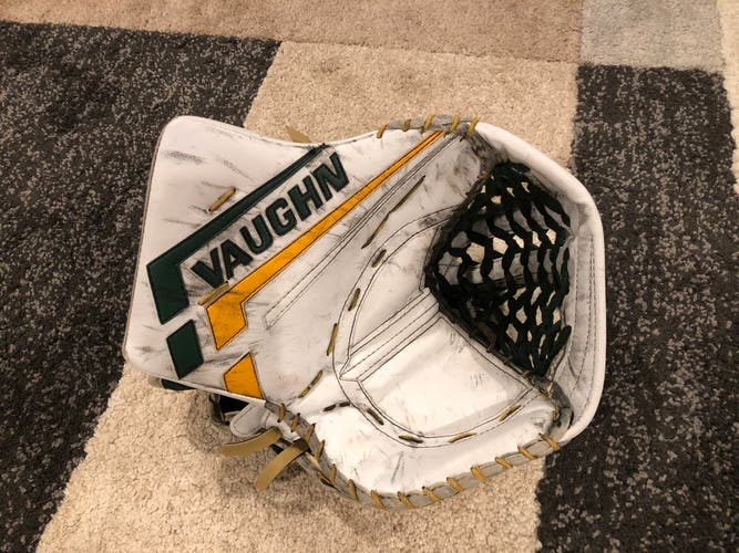 Northern Michigan Pro Stock Vaughn VE8 XP Pro Catch Glove