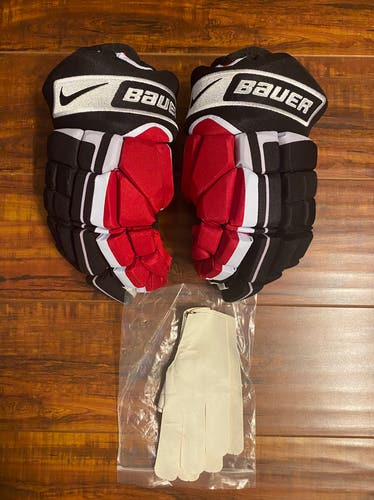 Bauer 14" Pro Stock Vapor XXXX Gloves