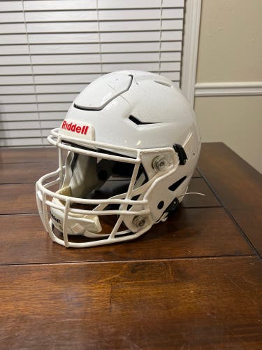 Football Helmet- Riddell SpeedFlex- Medium