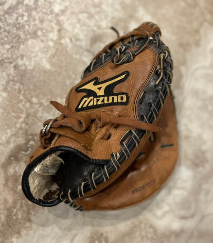 Mizuno Prospect GXC104 Youth Catcher’s Mitt