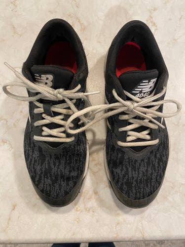 Black Men's Used Size 6.5 (Women's 7.5) Turf Cleats New Balance Low Cut 4040
