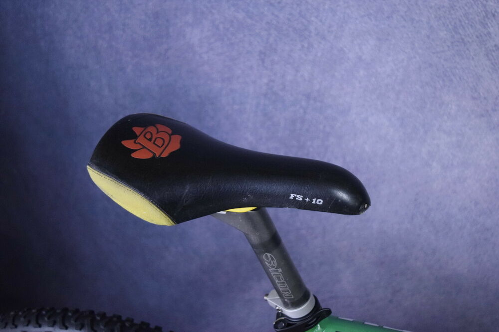 TREK VRX 300 MOUNTAIN BIKE, 17.5\