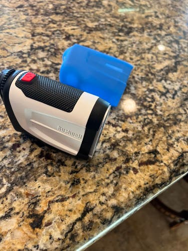 Bushnell Tour V4 Rangfinder