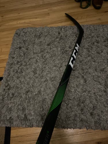 Senior Right Handed Toe Pattern  RibCor Trigger 4 Pro Hockey Stick