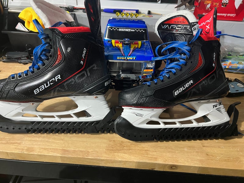 Senior Used Bauer Vapor 3X PROS Hockey Skates Regular Width Size 10