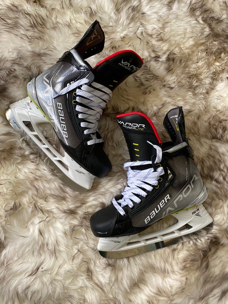 Brand New Senior Bauer Size 6.5 Vapor Hyperlite Hockey Skates