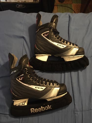 Senior CCM Regular Width  Size 6 U+ 10 Hockey Skates