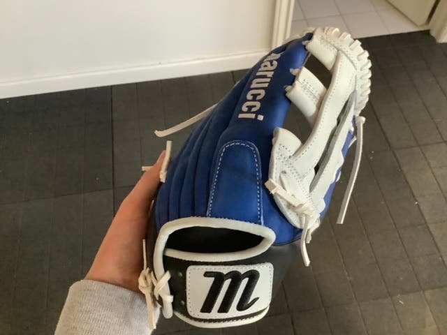 Brand New Never Used Marucci Right Hand Throw Infield Softball Glove 12"