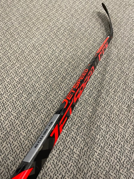 CCM Jetspeed FT4 40 flex P28 curve right hand stick