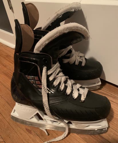 VH/TRUE Pro stock/Custom hockey skates size 7 Wide