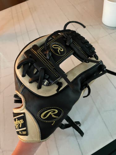 Used Right Hand Throw Rawlings Infield Heart of the Hide Baseball Glove 11.5"