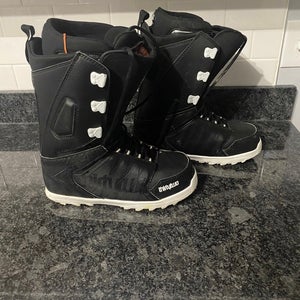 Size 11.5 Thirty Two Snowboard Boots