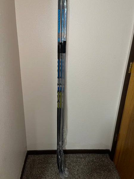 3Pack Senior Right Handed Mid Pattern Pro Stock Covert QR Edge Hockey Sticks