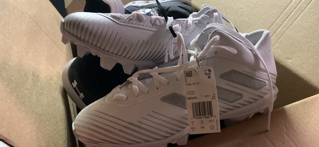 Adidas football cleats molded Freak Size 10.5 New